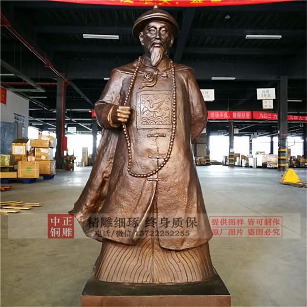 廣場(chǎng)古代人物雕塑.jpg 廣場(chǎng)古代人物雕塑.jpg