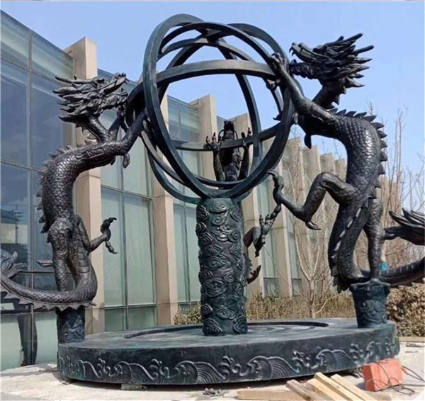 公園渾天儀雕塑.jpg